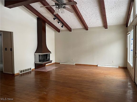 4th image of 3809 N Glenridge Rd