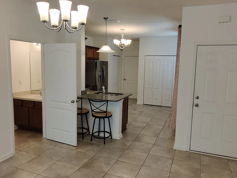 628 Servia Dr — Photo 13