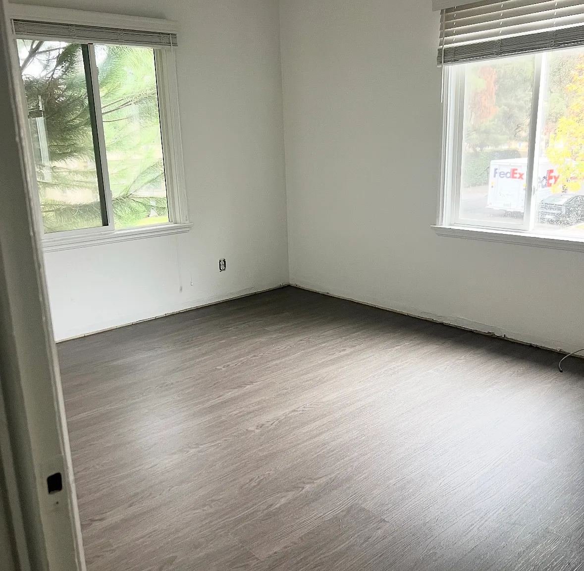 2 bed, 1000 sqft, $3,040 — Photo 2