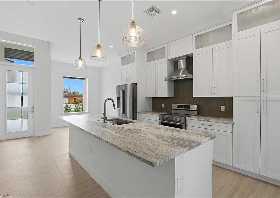 1st image of 1017 Frank Whiteman BLVD