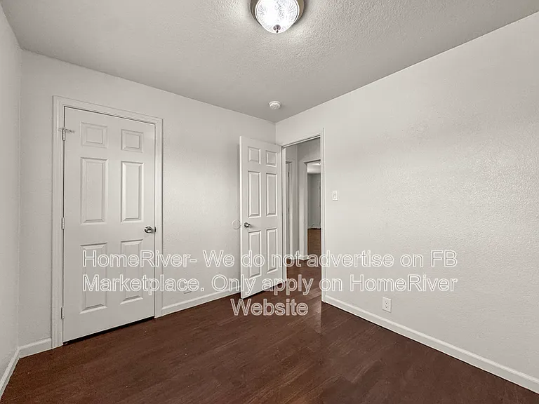 683 El Camino Ave #8 — Photo 8