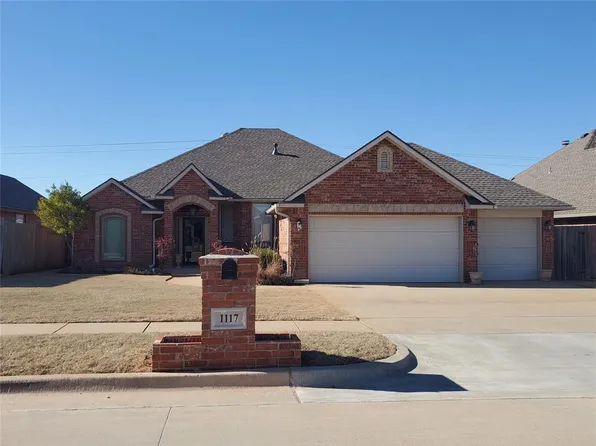 1117 Kelsi Dr, Moore, OK 73160