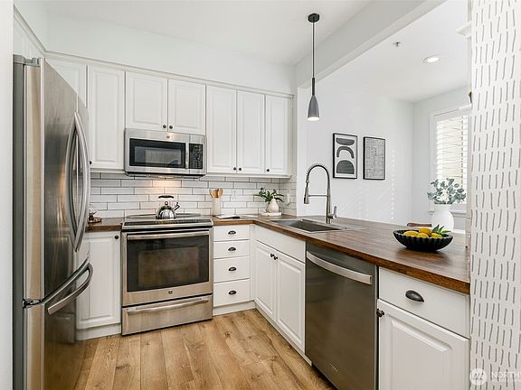 5th image of 13000 Admiralty Way #K103
