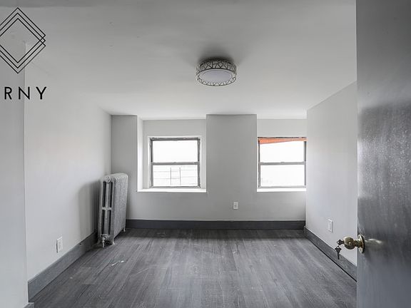 4th image of 105 Vernon Ave APT 4