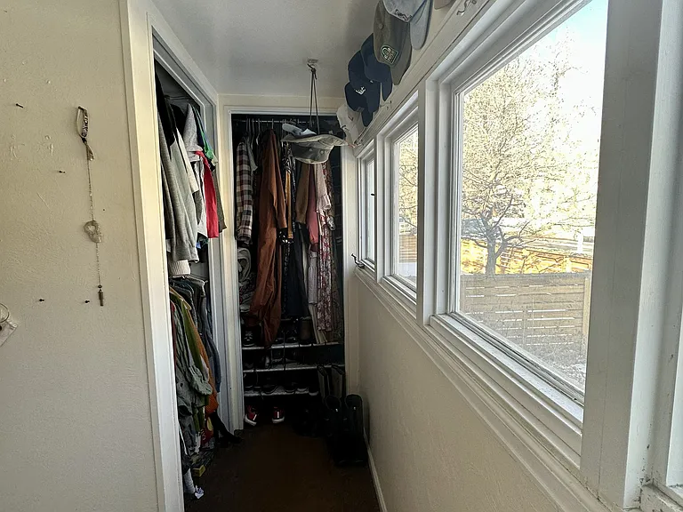 149 S Corona St — Photo 10