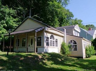 458 Gaylord Mountain Rd, Hamden, CT 06518