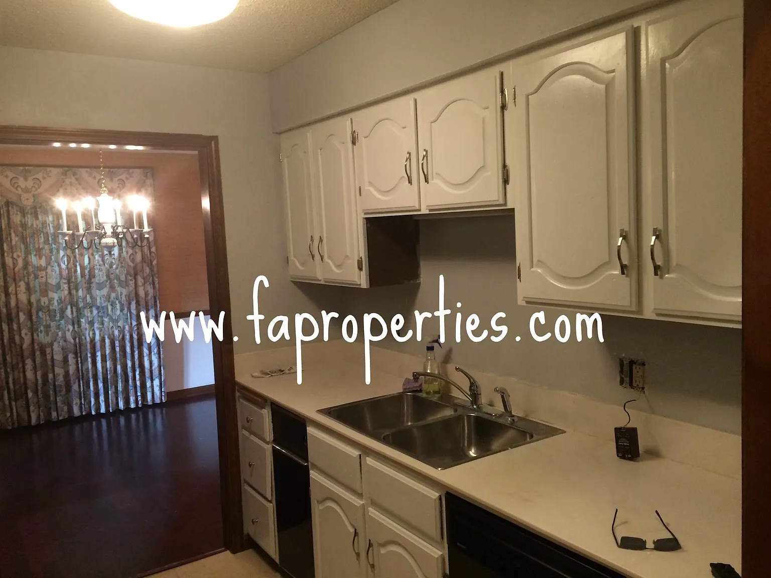 6516 Newburgh Rd photo 1