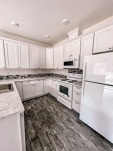 **Spring Special- $400 Off First Months Rent** 3 Bedroom Duplex In Veneta Photo 1