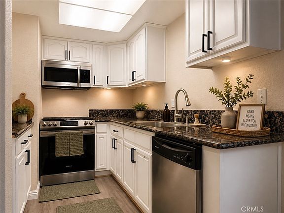 3rd image of 788 Gianni Dr Unit 202