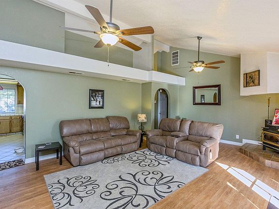 5th image of 25434 Dawnridge Dr