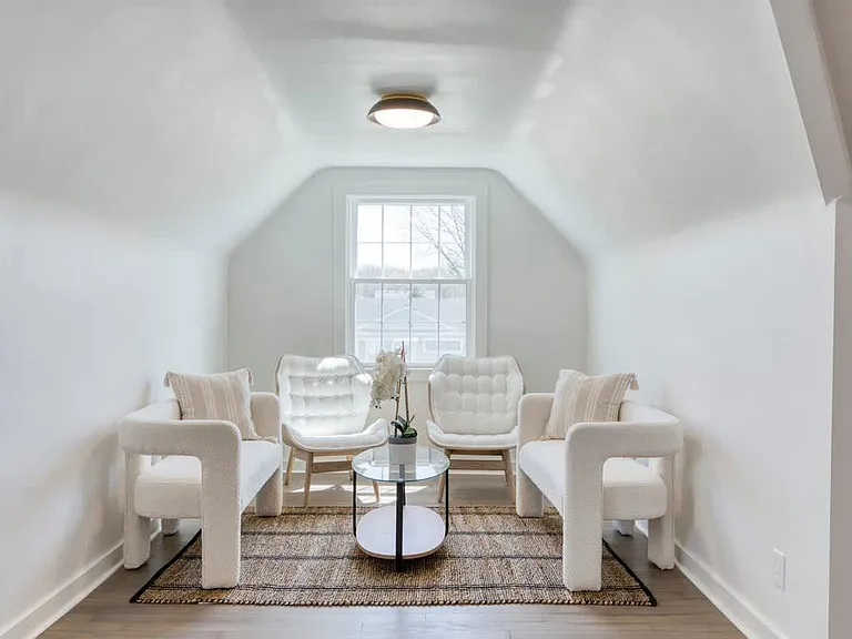 Building's Lounge
