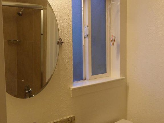 5th image of 640 N 12th St