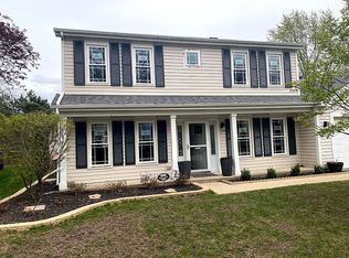 687 Gardenia Ln, Bartlett, IL 60103