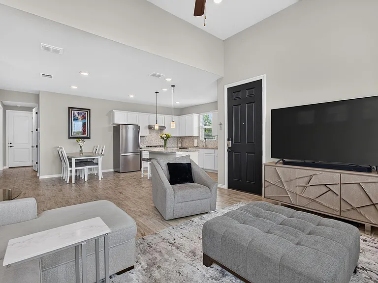105 Harborside Dr #101 — Photo 6