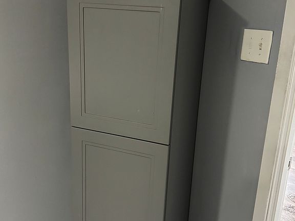 Bathroom cabinet