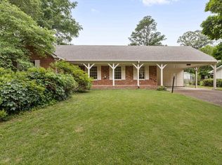 1775 Oak Hill Rd, Germantown, TN 38138