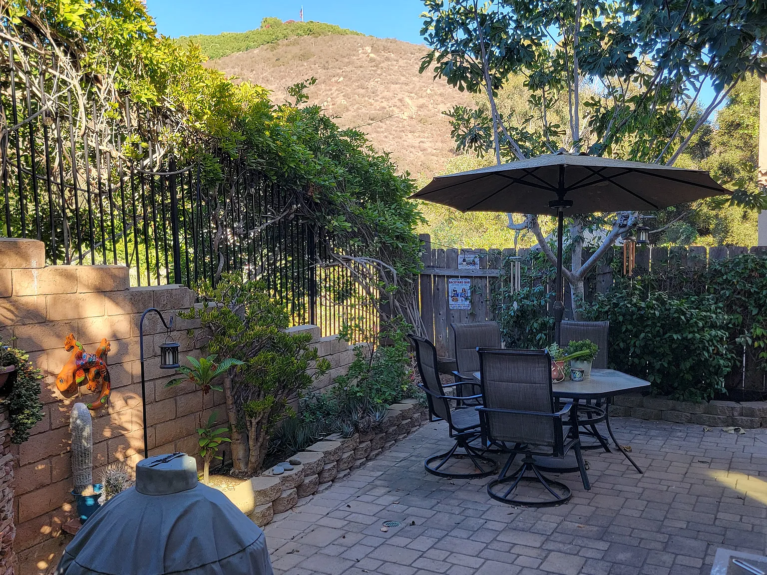 4 bed, 2.5 bath, 1597 sqft, $4,200 — Photo 3