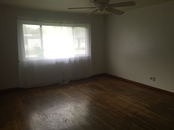 3rd image of 7544 E 47th St