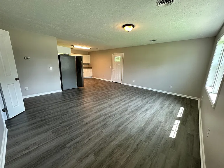 441 Native Cir — Photo 2