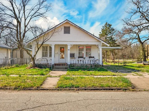 906 E 9th St, Pawhuska, OK 74056