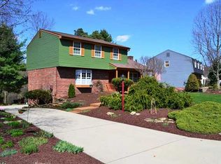 129 Oakdale Dr, Zelienople, PA