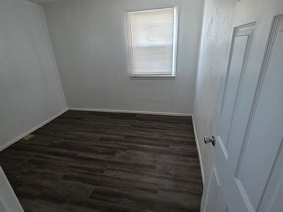 4th image of 711 Santa Clara Ave APT B