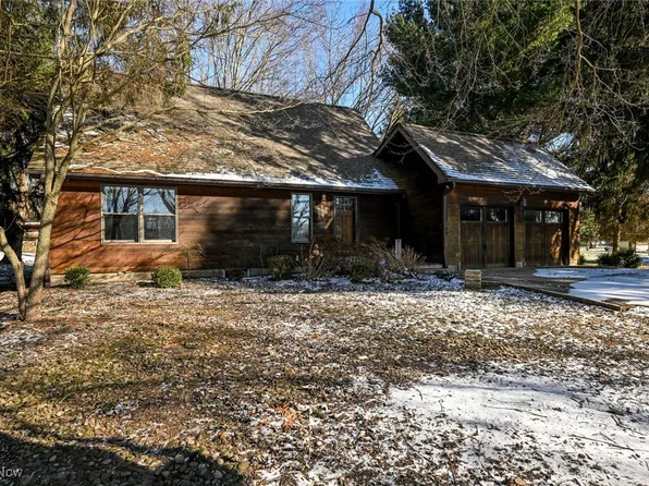 4365 Dudley Rd, Mantua, OH 44255