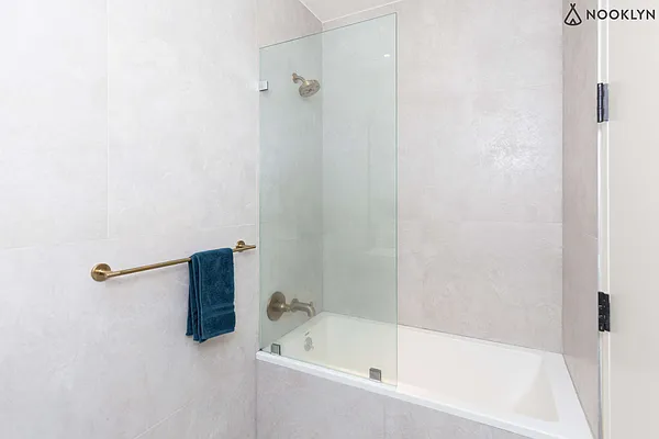 Rented by Nooklyn NYC LLC | media 61