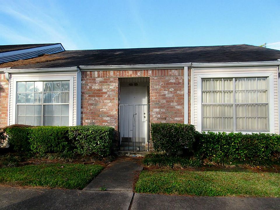 1st image of 8704 Wilcrest Dr #8704