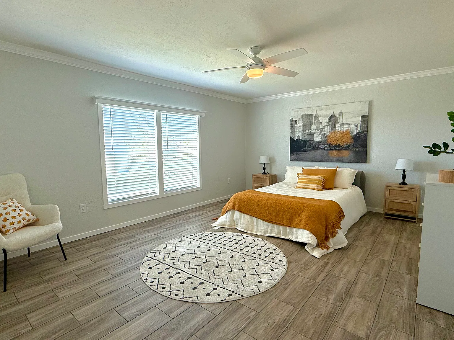 3 bed, 1568 sqft, $1,699 — Photo 2