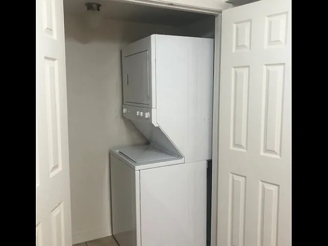 A Private Apt & Townhouse Community — Photo 44
