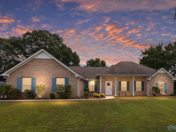 16658 Mulberry Ln, Athens, AL 35613