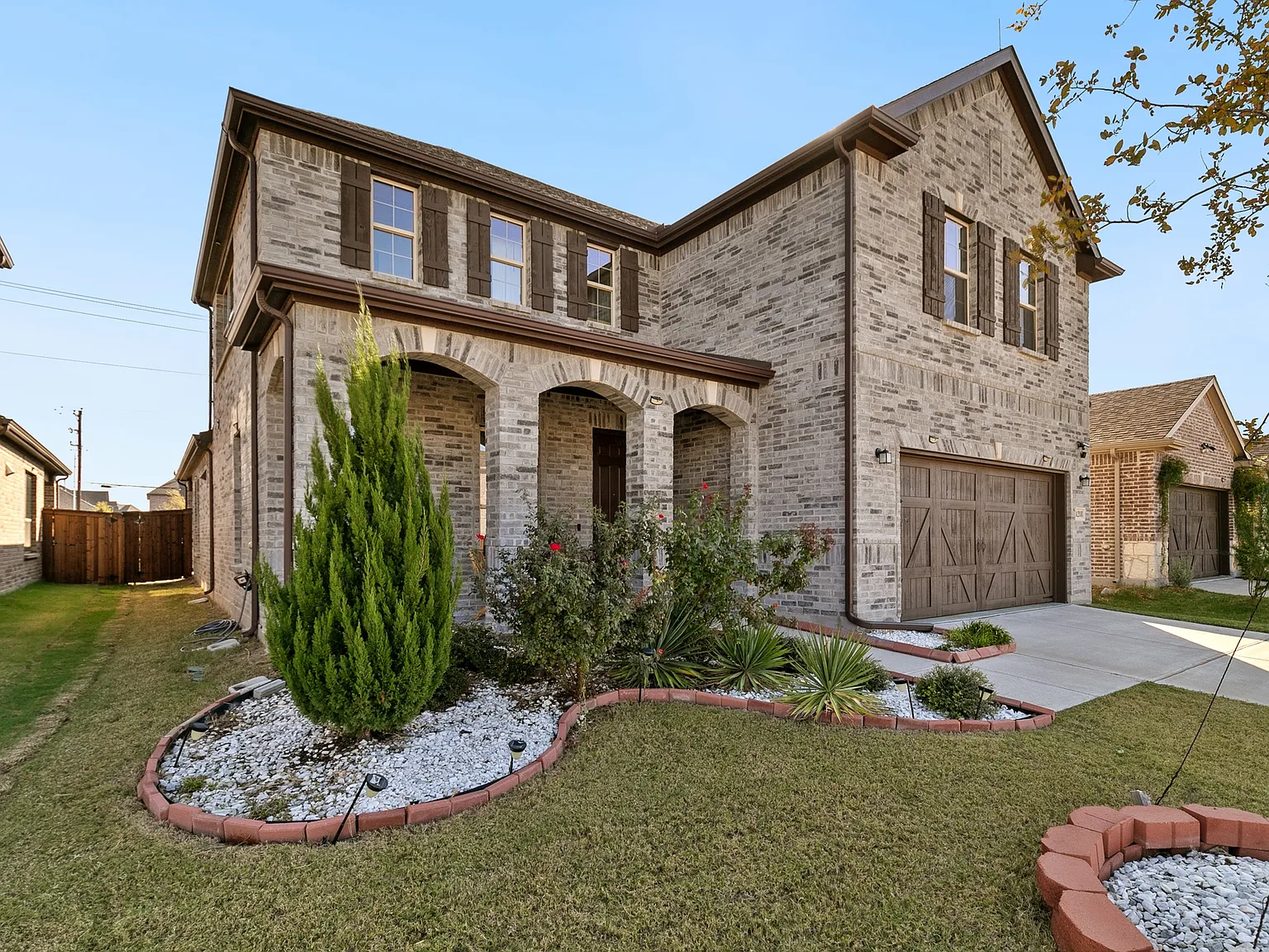 4 bed, 2614 sqft, $3,599 — Photo 1