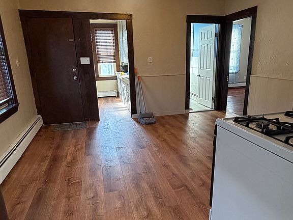 4th image of 18 5th Ave Floor 2
