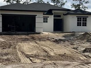 490 Conlee St, Lehigh Acres, FL 33974