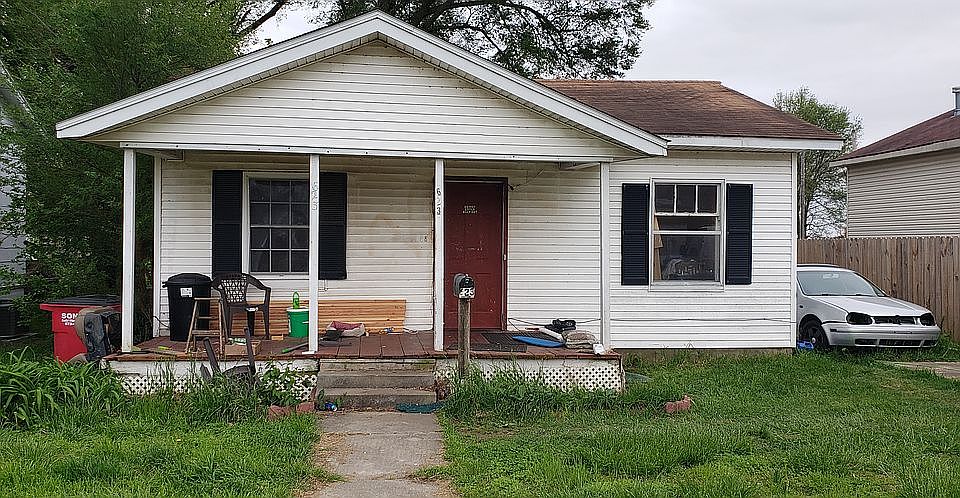 1st image of 623 E Kathleen St