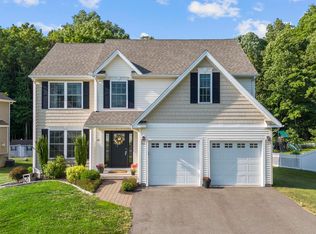 20 Carlie Ct, Middletown, CT 06457