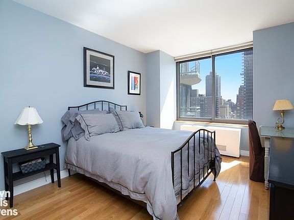5th image of 1632 2nd Ave #1201