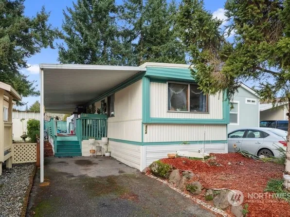 7301 NE 175th Street #324, Kenmore, WA 98028