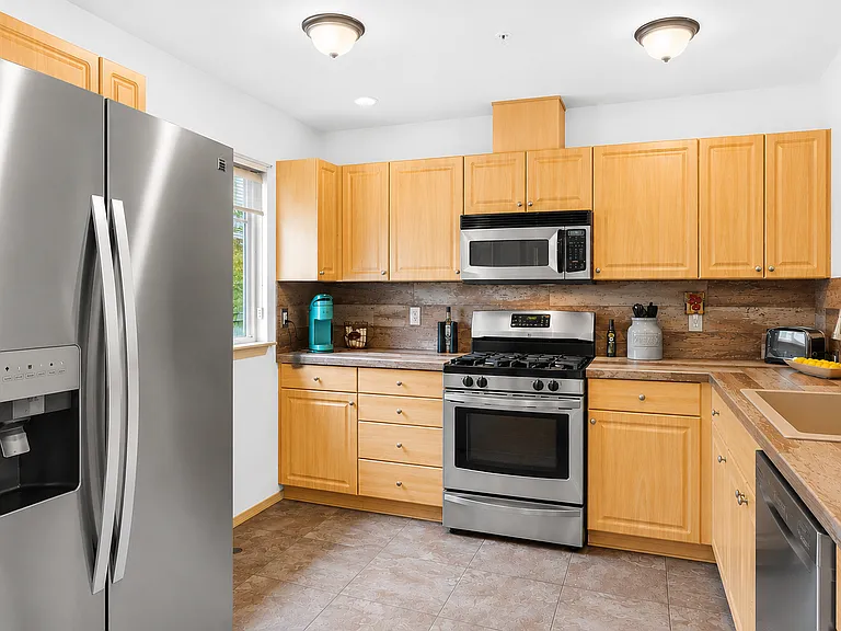 15508 35th Ave W #B5 — Photo 4