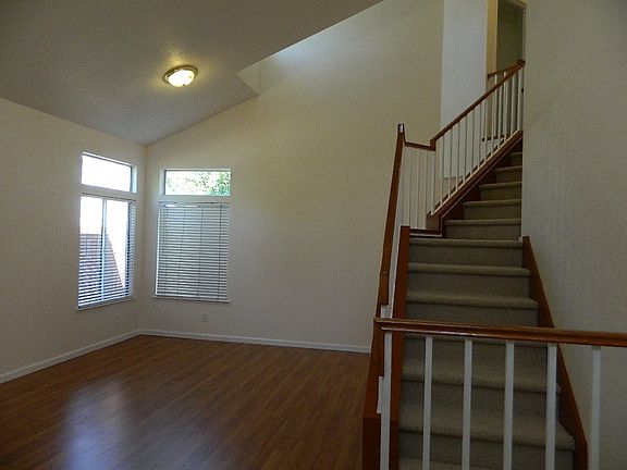 4th image of 2581 Houston Ave