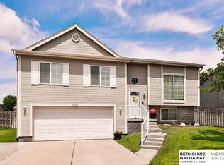 20934 Oak St, Gretna, NE 68028