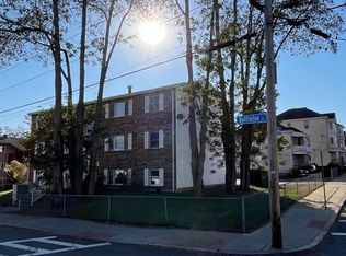 511 Buffinton St #B, Fall River, MA 02721