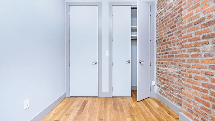 Rented by EXR | media 6