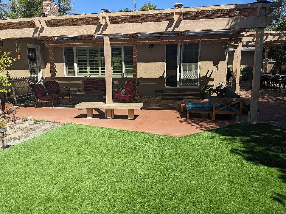 2nd image of 1380 Miramonte Ave