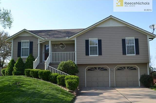 1st image of 4005 NW Hidden Pointe Dr