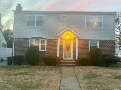 110 Russell Ave, Elmont, NY, 11003