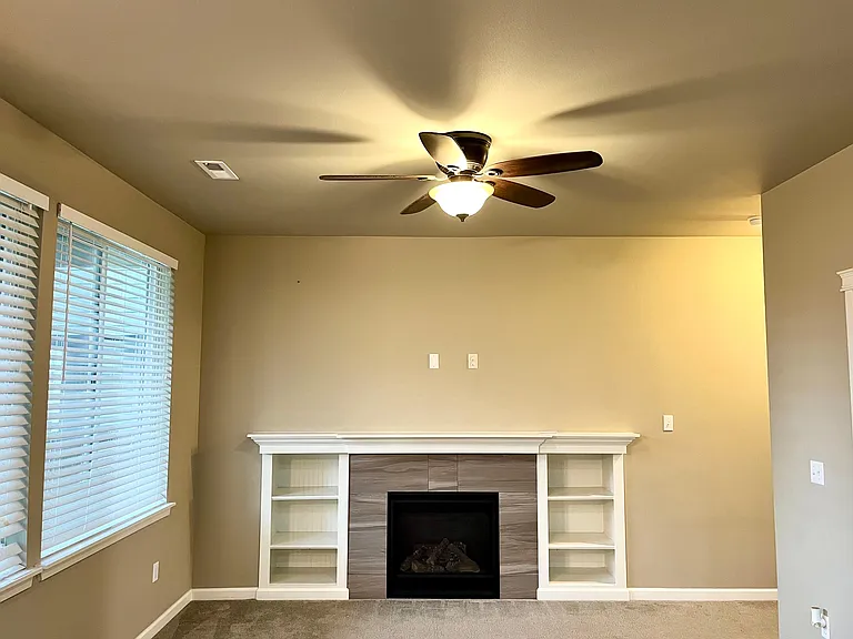 3831 Maritime Dr SW — Photo 4