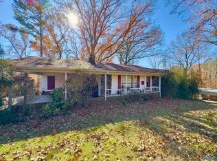 197 Northwoods Rd, Guin, AL 35563