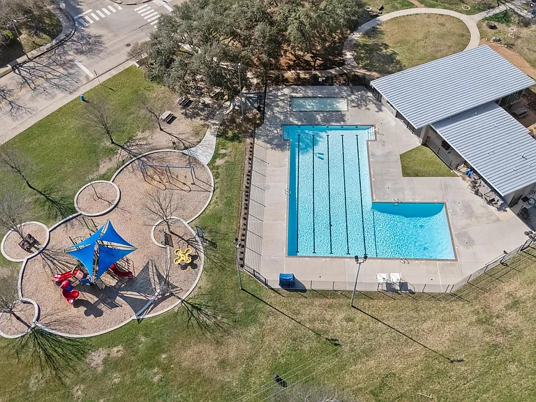 1246 Glenwood Canyon Ln — Photo 37